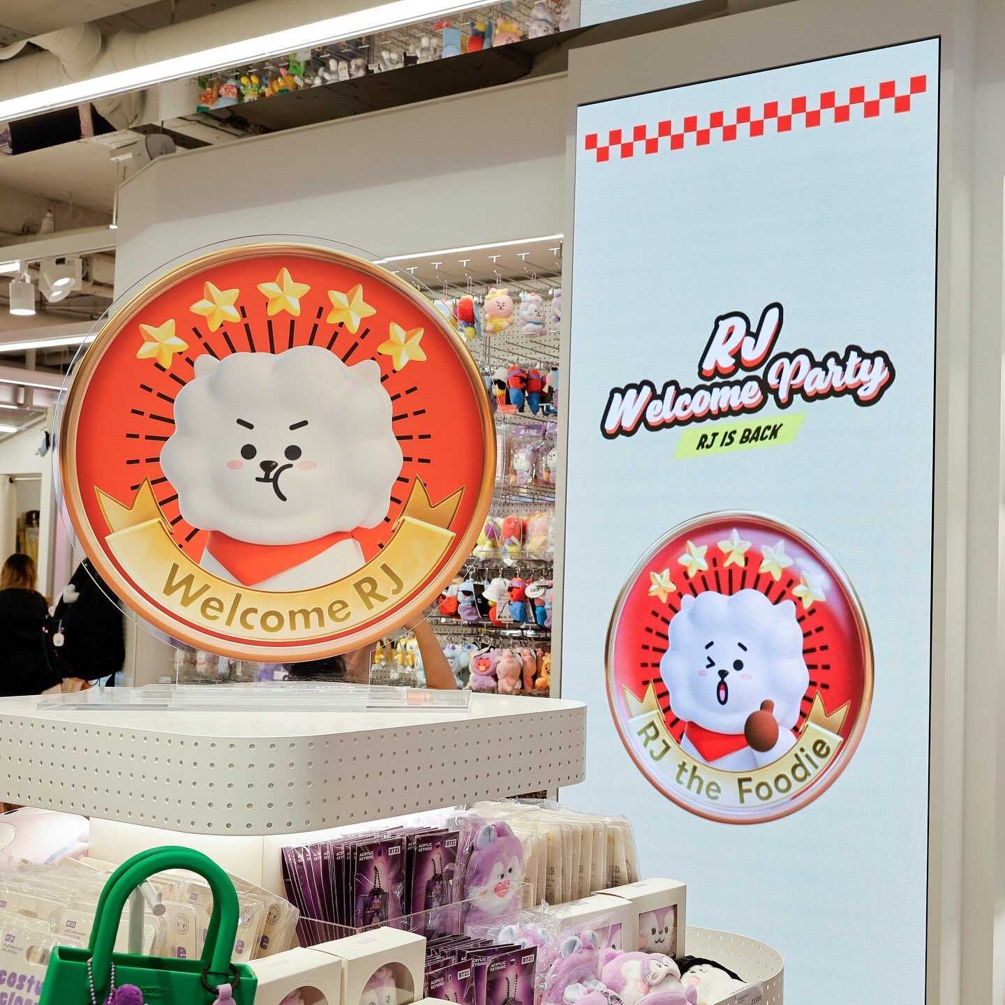 RJ 웰컴 파티 팝업 in 홍대